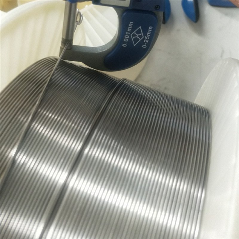 Titanium wire for jewelry